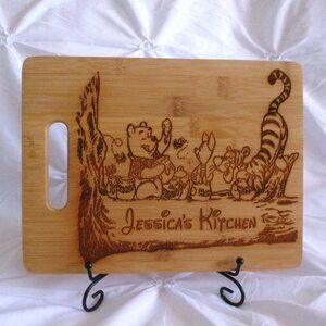 DISNEY HOME DÉCOR – AUTHENTIC CUSTOM WINNIE THE POOH CUTTING BOARD – NEW